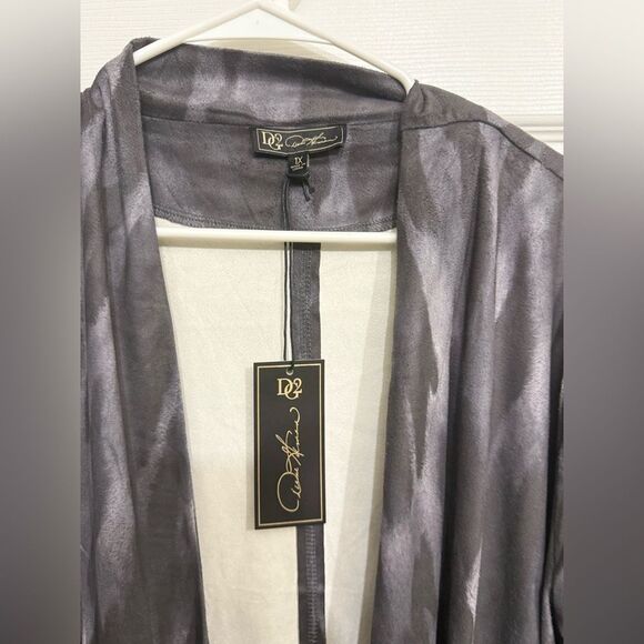 DG2 Diane Gilman women’s Elegant Black and Gray open front cardigan 1x NWT - Picture 3 of 9